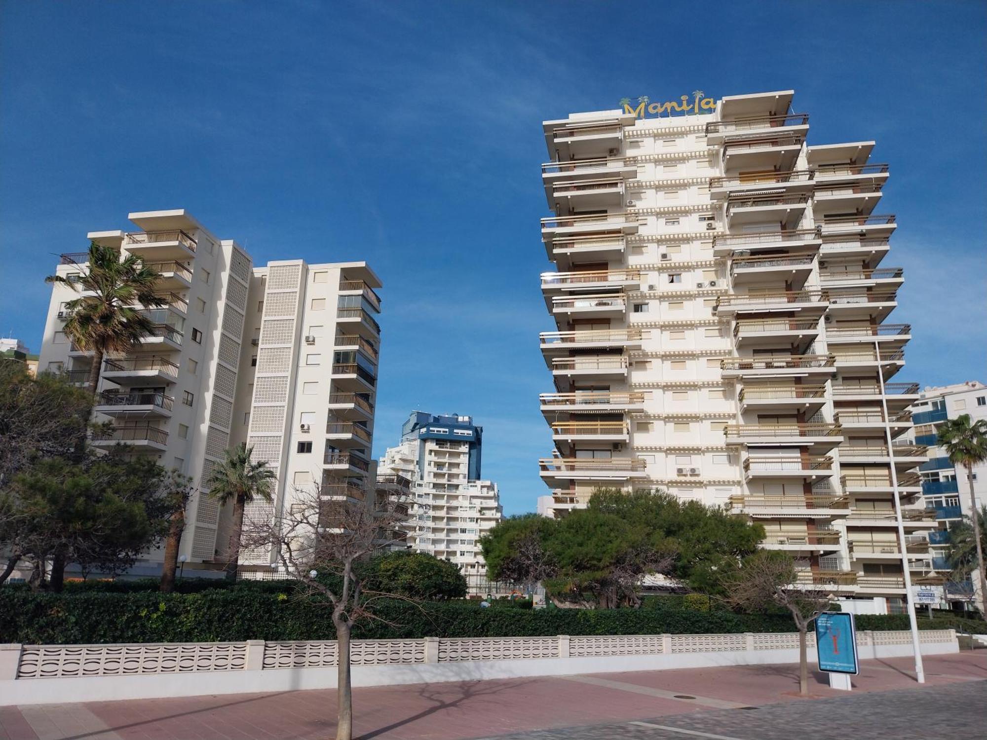 Manila Solo Familias Serviplaya 간디아 외부 사진
